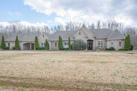 10295 Bentbrooke Dr Lakeland, TN 38002