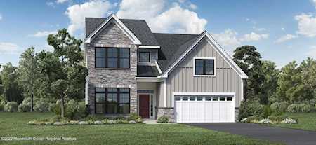 137 Grandview Circle Farmingdale, NJ 07727