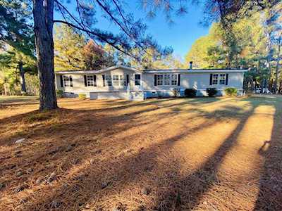 1537 Wood Creek Dr Thomson, GA 30824