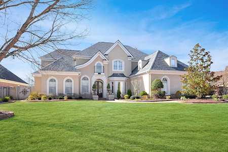 10141 W W Shrewsbury Run Collierville, TN 38017