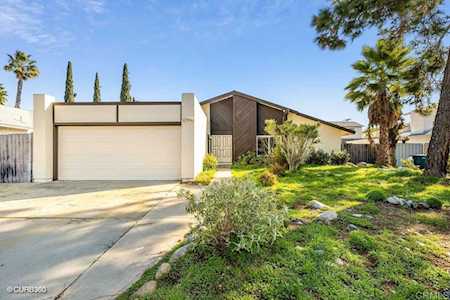 1242 Pleasant Hill St Escondido, CA 92026