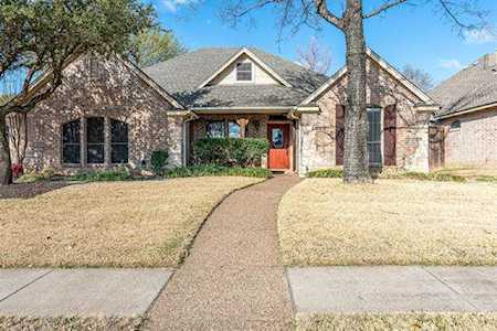 8405 Brandonwood Drive North Richland Hills, TX 76182