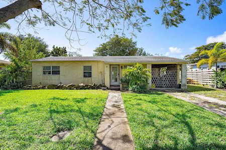 246 NE 20th Street Delray Beach, FL 33444