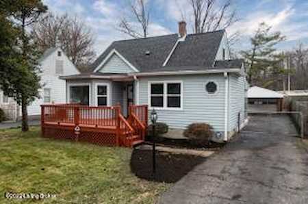 626 Harris Pl Louisville, KY 40222