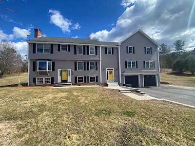 25 Riverview Circle Litchfield, NH 03052