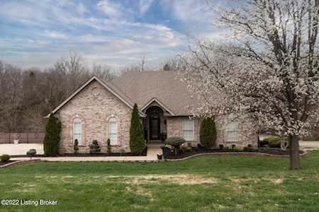 129 Running Creek Cir Shepherdsville, KY 40165