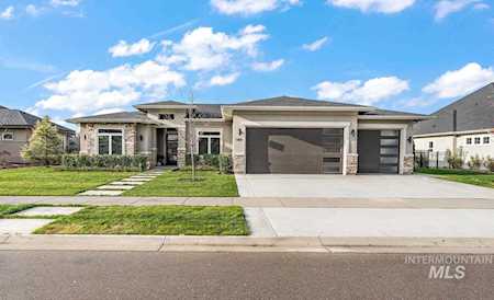 895 S Heron Pointe Way Eagle, ID 83616