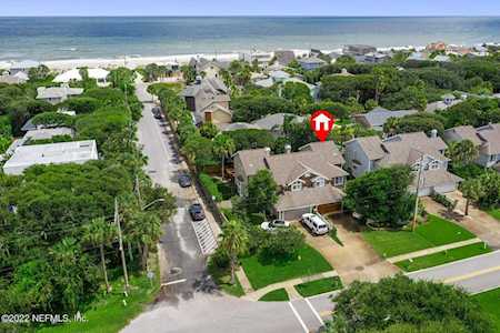 1973 Seminole Rd Atlantic Beach, FL 32233