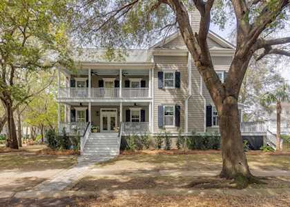 824 Marsh Grove Ave Mount Pleasant, SC 29464