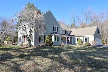 10 Deer Hollow Dr Amherst, NH 03031