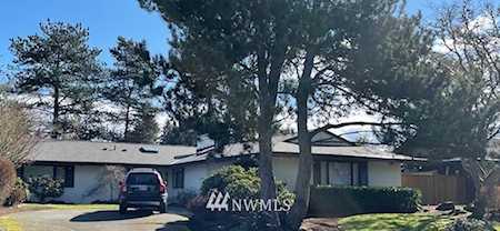 1336 179th Ave NE Bellevue, WA 98008