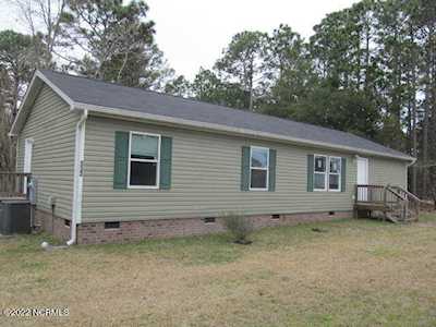 332 Borroughs Road Holly Ridge, NC 28445