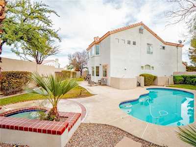 9536 Summer Rain Dr Las Vegas, NV 89134