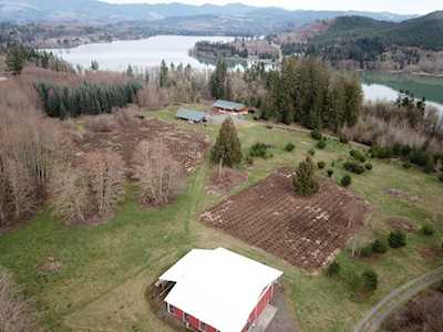 310 Huntting Rd Silver Creek, WA 98585