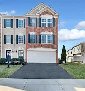 244 Grace Manor Dr Coraopolis, PA 15108