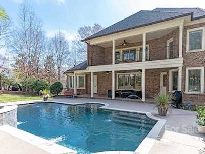 5001 Oxfordshire Rd Waxhaw, NC 28173