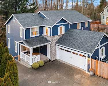 2121 Kennewick Place NE Renton, WA 98056