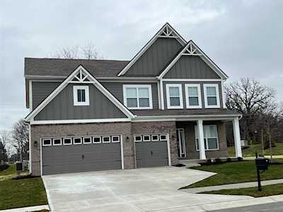 4140 Omaha Dr Bargersville, IN 46106