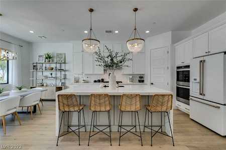2574 Millburn Ave Henderson, NV 89044