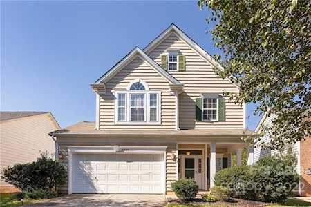 8425 Redstone View Dr Charlotte, NC 28269