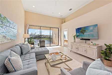 9420 Benvenuto Ct #1-202 Naples, FL 34119