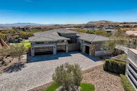 4221 Garnet Hills Ct Las Vegas, NV 89135