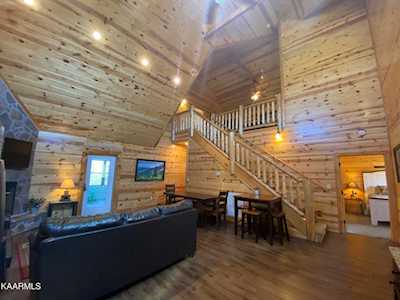 1110 Antelope Way Sevierville, TN 37862