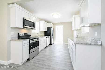 2304 Burpee Dr Jacksonville, FL 32210