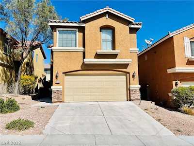 10700 Steamboat Rock Ct Las Vegas, NV 89129