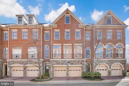 5159 Brawner Place Alexandria, VA 22304