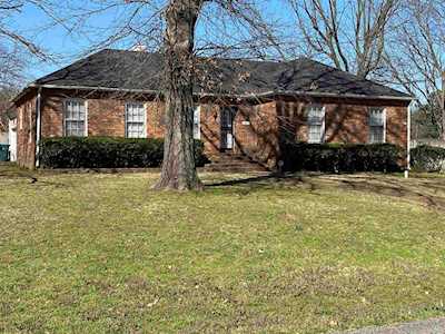 1604 Oakwood Dr Memphis, TN 38116