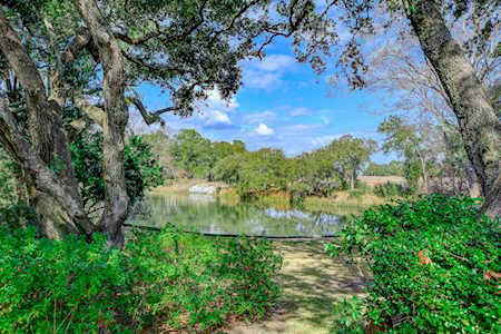738 London Dr Charleston, SC 29412