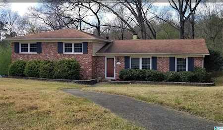 1800 Trailridge Drive Pelham, AL 35124