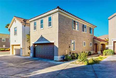 1425 Bow Creek Ct Las Vegas, NV 89128