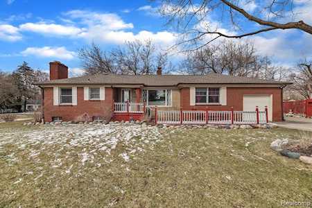 4209 N Duck Lake Rd Highland Twp, MI 48356