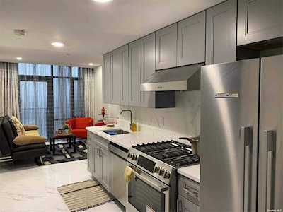 41-62 Bowne St #14F Flushing, NY 11355