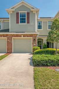 6899 Woody Vine Dr Jacksonville, FL 32258
