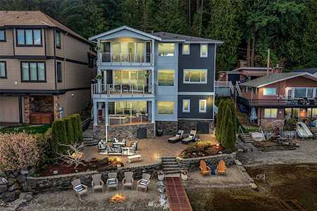 806 W Lake Sammamish Parkway SE Bellevue, WA 98008