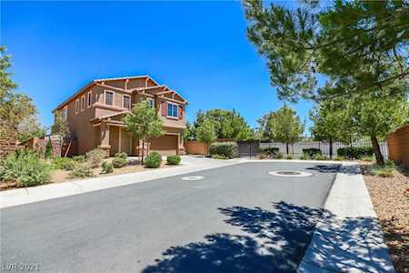 7110 Purple Iris Ave Las Vegas, NV 89117