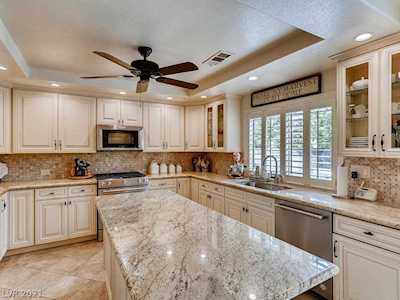 8332 Mountain Heather Ct Las Vegas, NV 89149