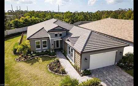 3636 Sapphire Cove Circle Naples, FL 34114