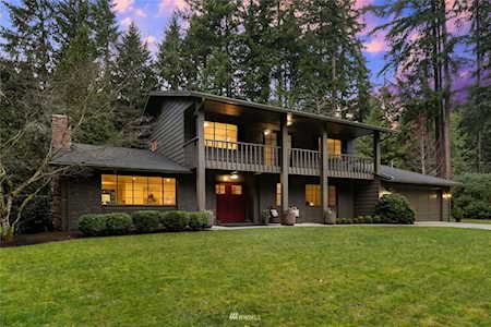 3041 137th Ave NE Bellevue, WA 98005