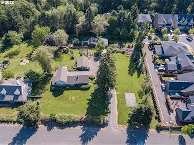 28200 SW Canyon Creek Rd Wilsonville, OR 97070