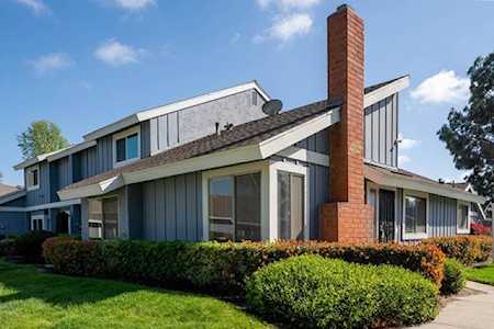 332 Woodpark Way Oceanside, CA 92058