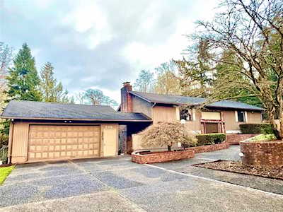 203 E Cedar Ln Longview, WA 98632