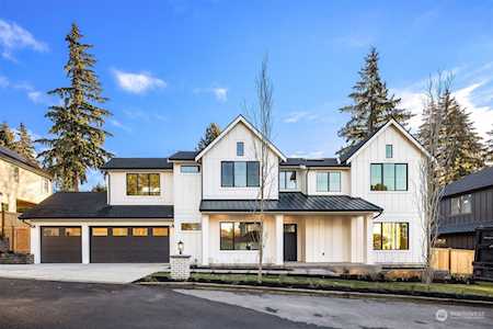 7921 SE 72nd Place Mercer Island, WA 98040