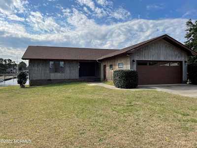 6002 Cassowary Lane New Bern, NC 28560