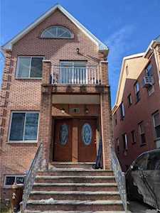 45-48 164th Street #2 Flushing, NY 11358
