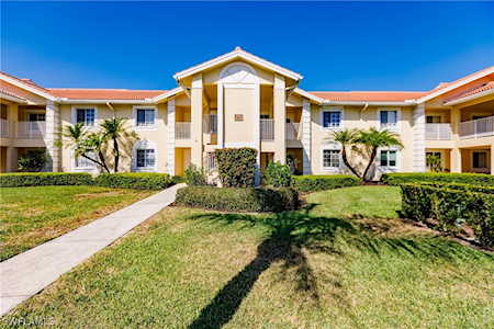 7743 Jewel Ln #103 Naples, FL 34109