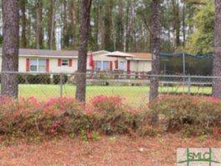 108 Olney Station Dr Ellabell, GA 31308